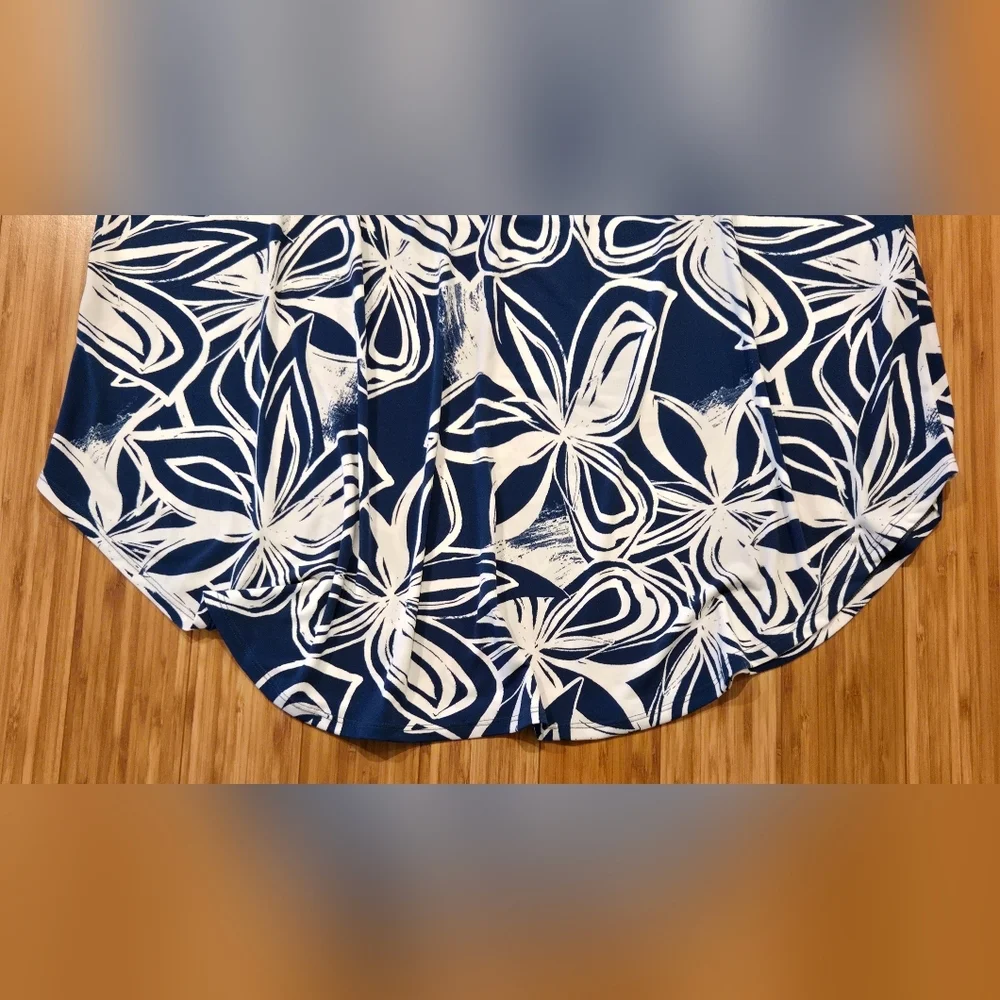 NWOT Chicos Floral Skirt - Picture 3 of 6